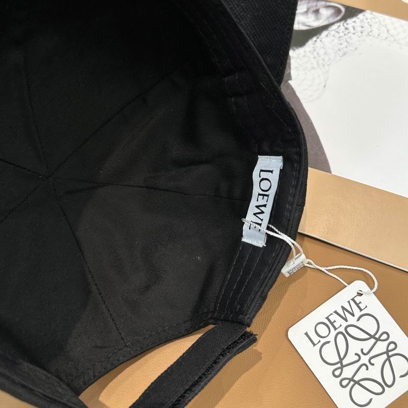 Loewe cap dx (467)