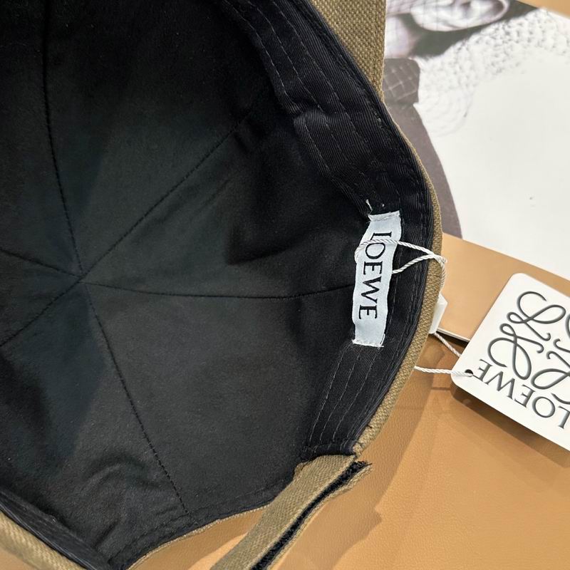 Loewe cap dx (494)