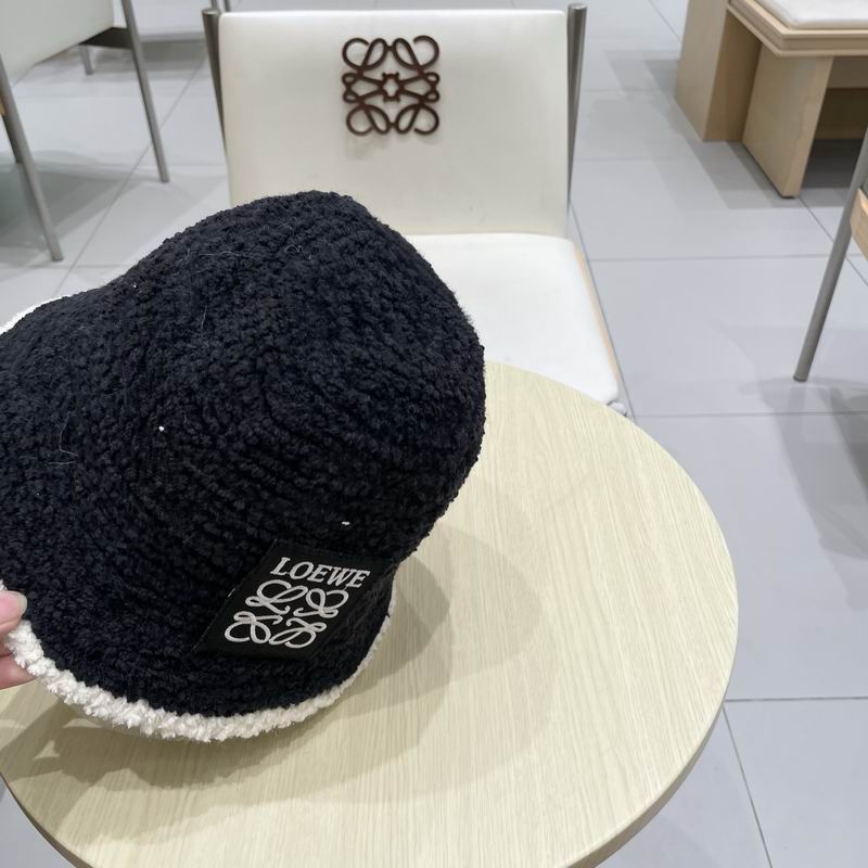 Loewe hat (824)