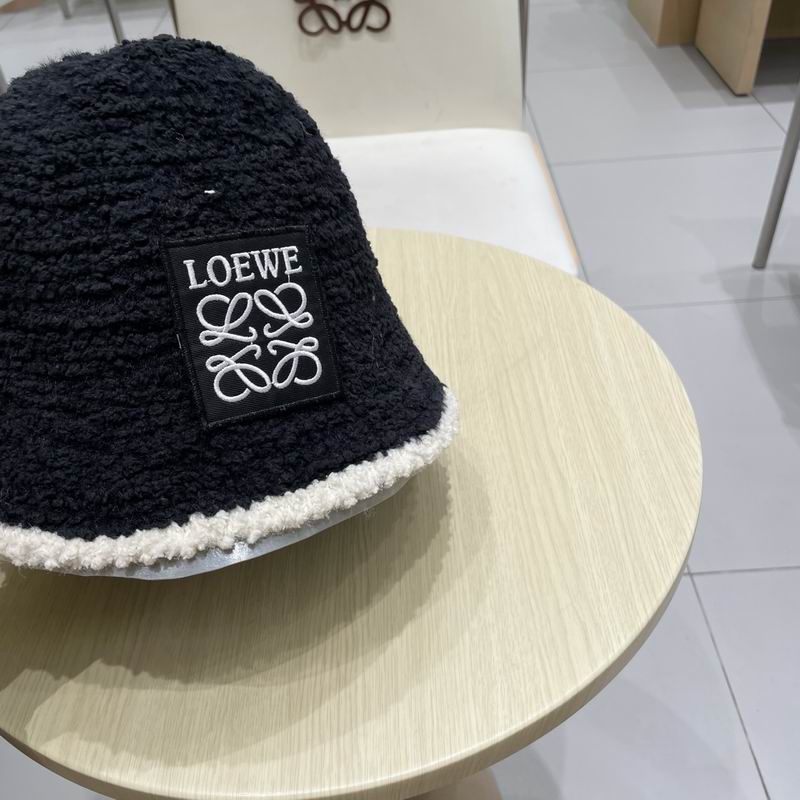 Loewe hat (825)