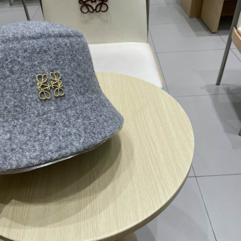 Loewe hat (928)