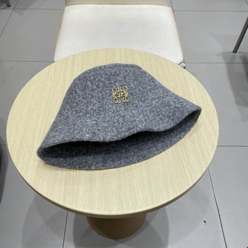 Loewe hat (931)