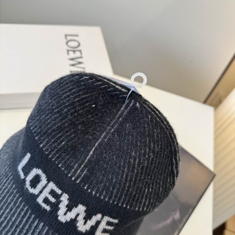 Loewe hat dx (978)