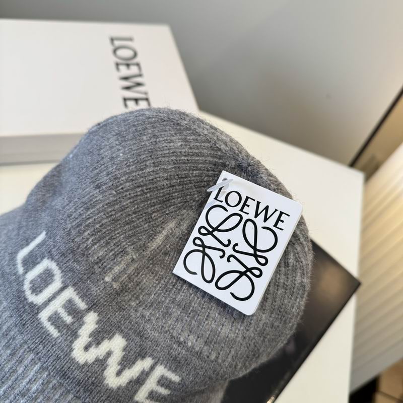 Loewe hat dx (986)