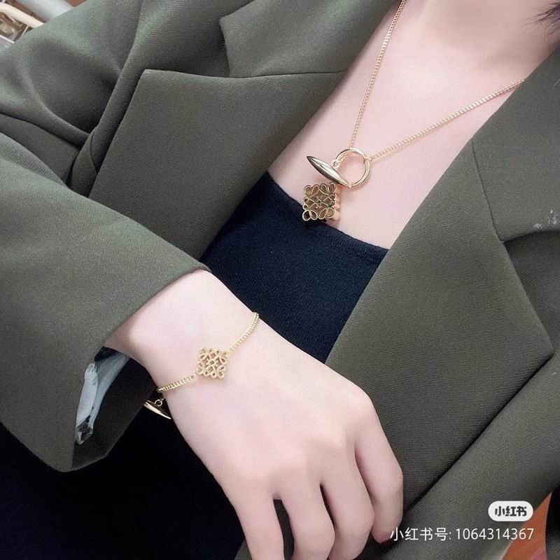 Loewe necklace 08yxq03 (1)