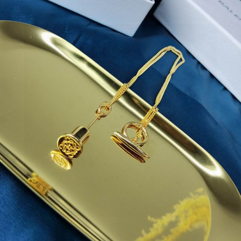 Loewe necklace 08yxq04 (1)