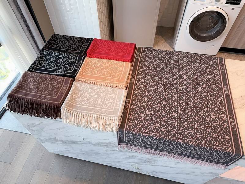 Loewe scarf 60X180cm E32 (1)