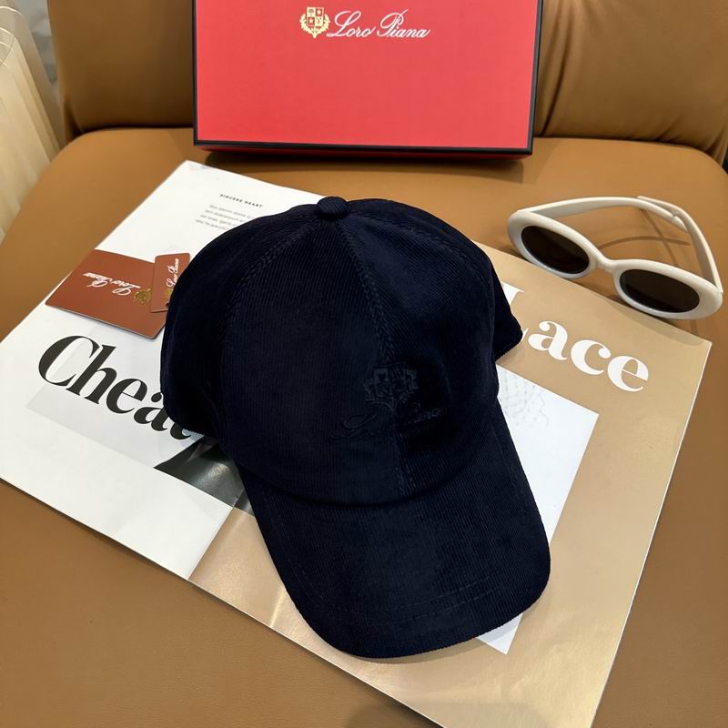 Loro Piana cap dx (365)