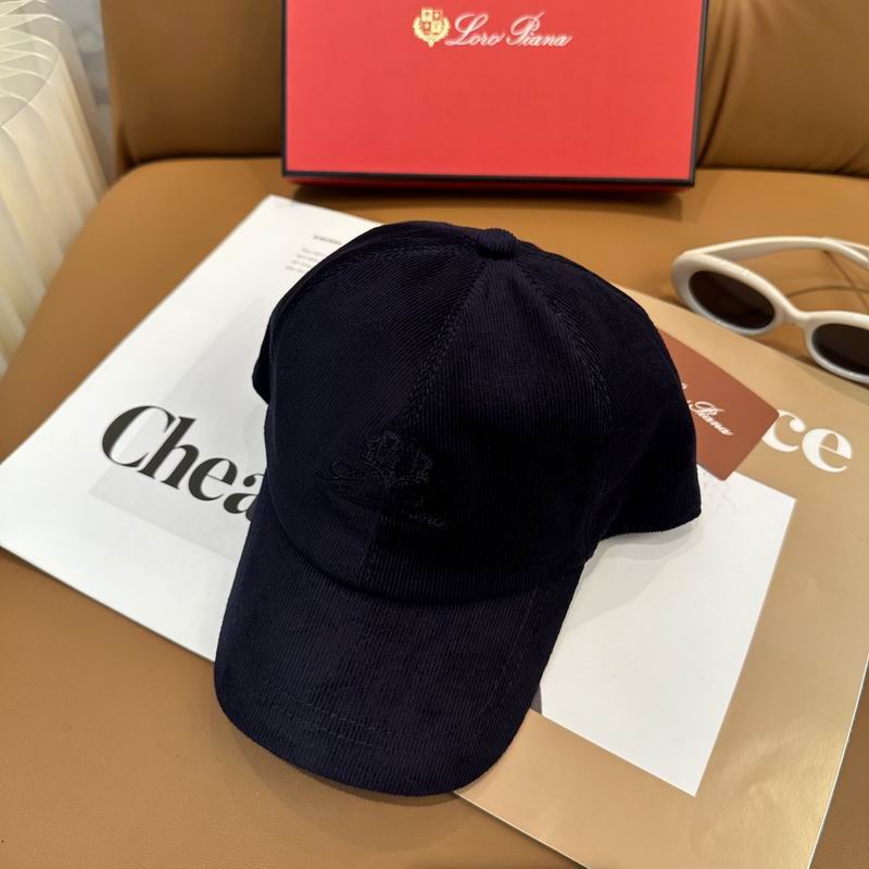 Loro Piana cap dx (366)