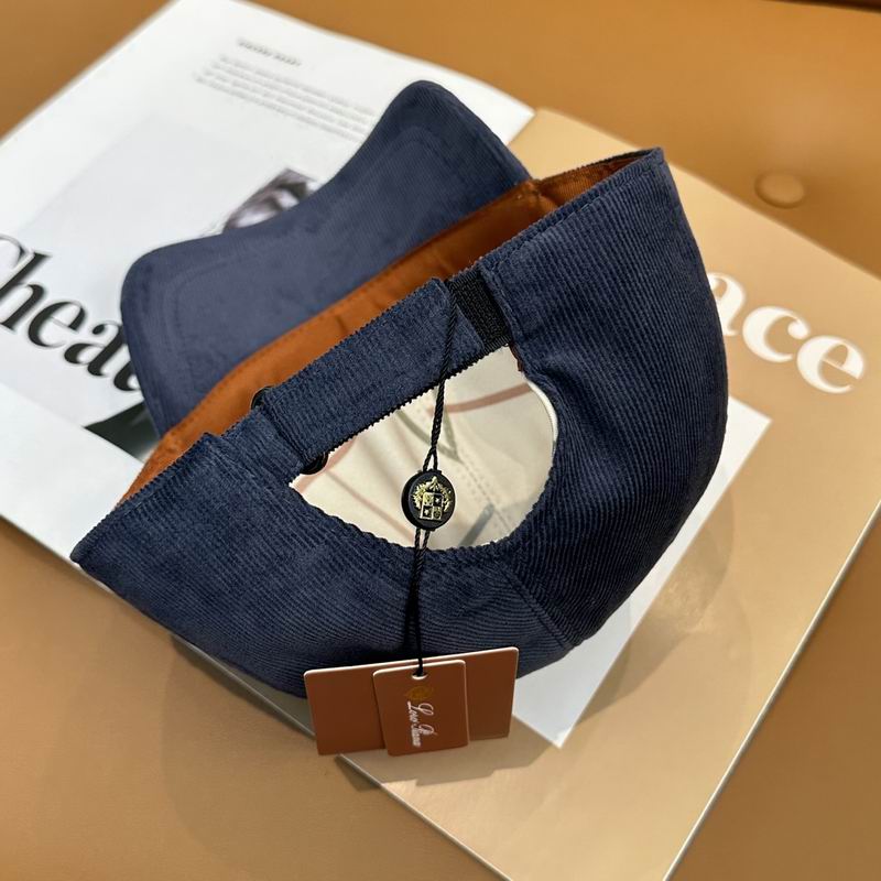 Loro Piana cap dx (387)