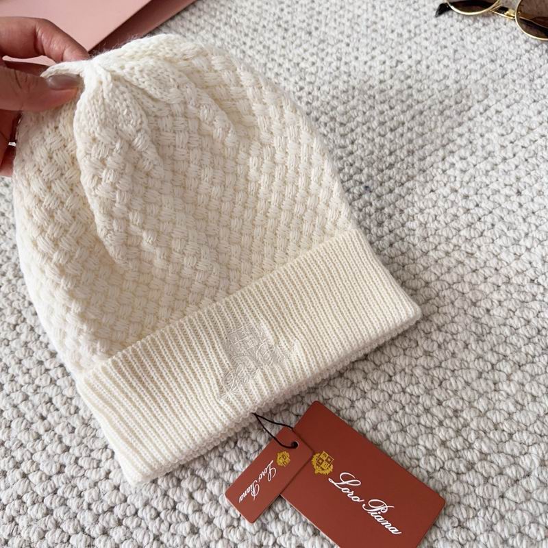 Loro Piana hat (2071)