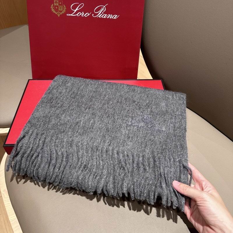 Loro Piana scarf hm (96)