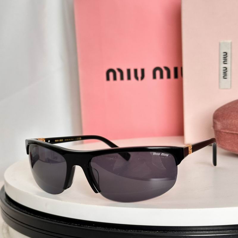 MiuMiu 122AV 64 18-125 e02