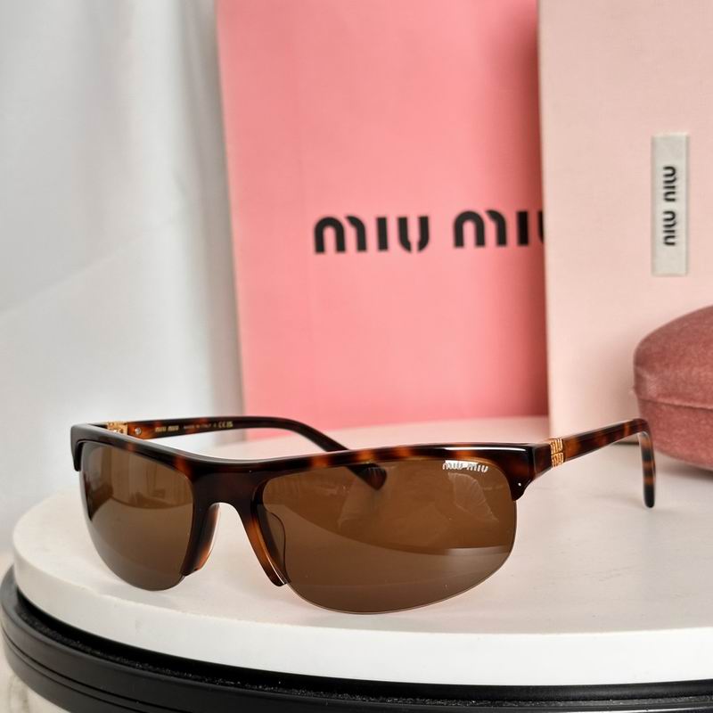 MiuMiu 122AV 64 18-125 e03
