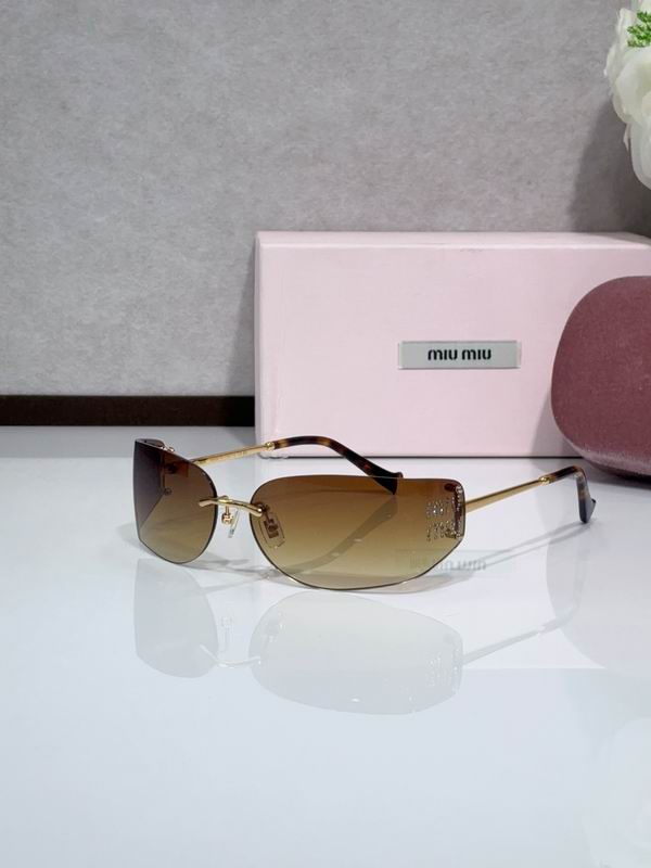 MiuMiu 51SS 61 16-125 c02