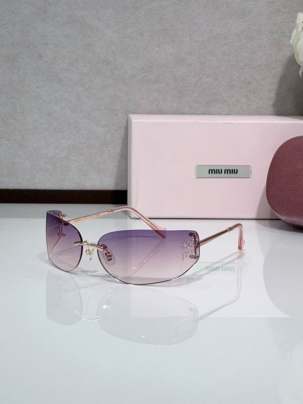 MiuMiu 51SS 61 16-125 c06