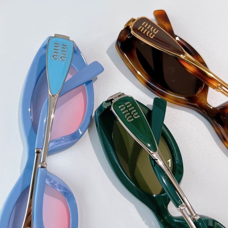 MiuMiu 706LV 51 22 142 a08