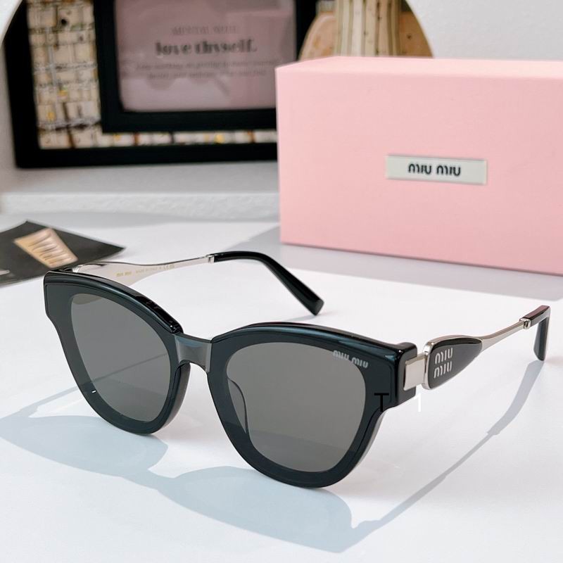 MiuMiu 708LV 51 22 142 a04