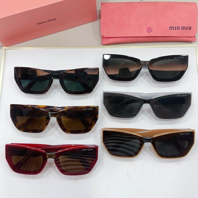 MiuMiu 95AV 52 24-140 g09