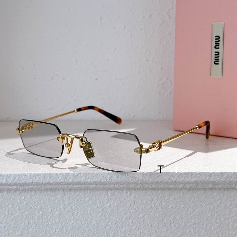 MiuMiu B50S 53 20-145 a06