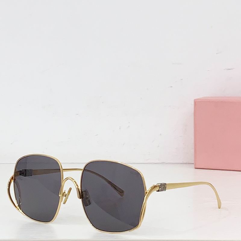 MiuMiu SMUA57 57 20-140 b01