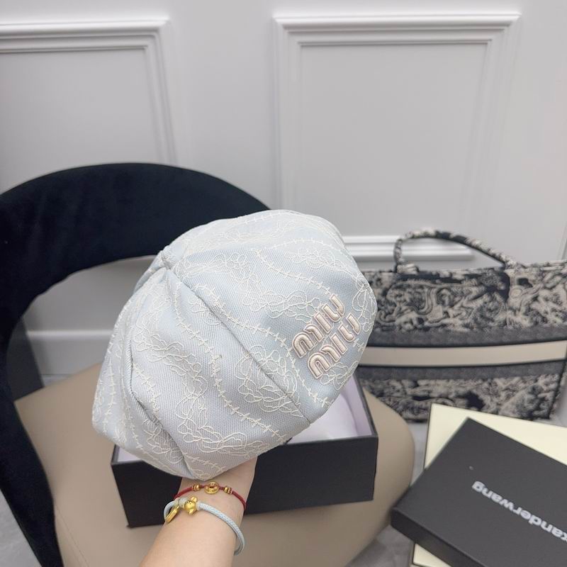 Miumiu Beret (507)