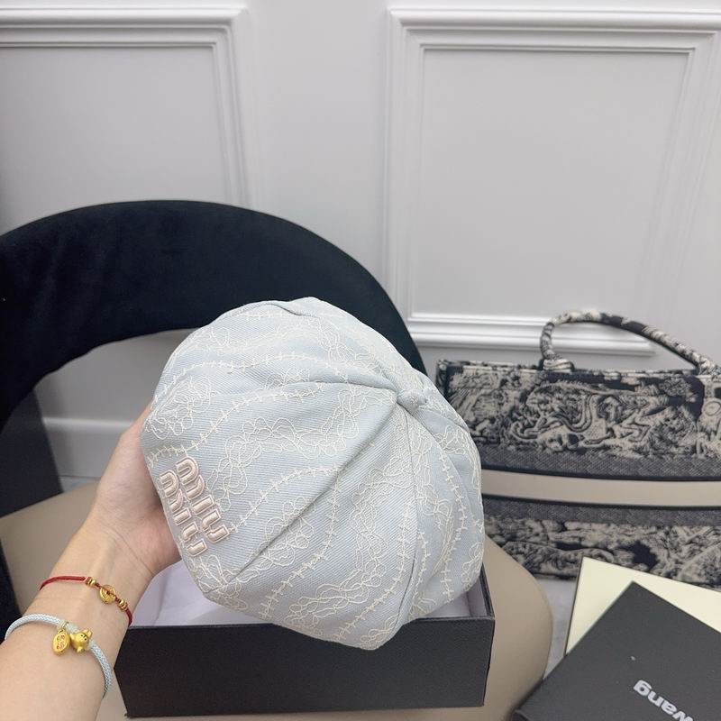 Miumiu Beret (509)