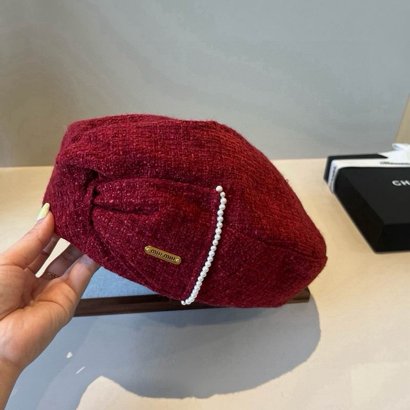 Miumiu Beret (850)