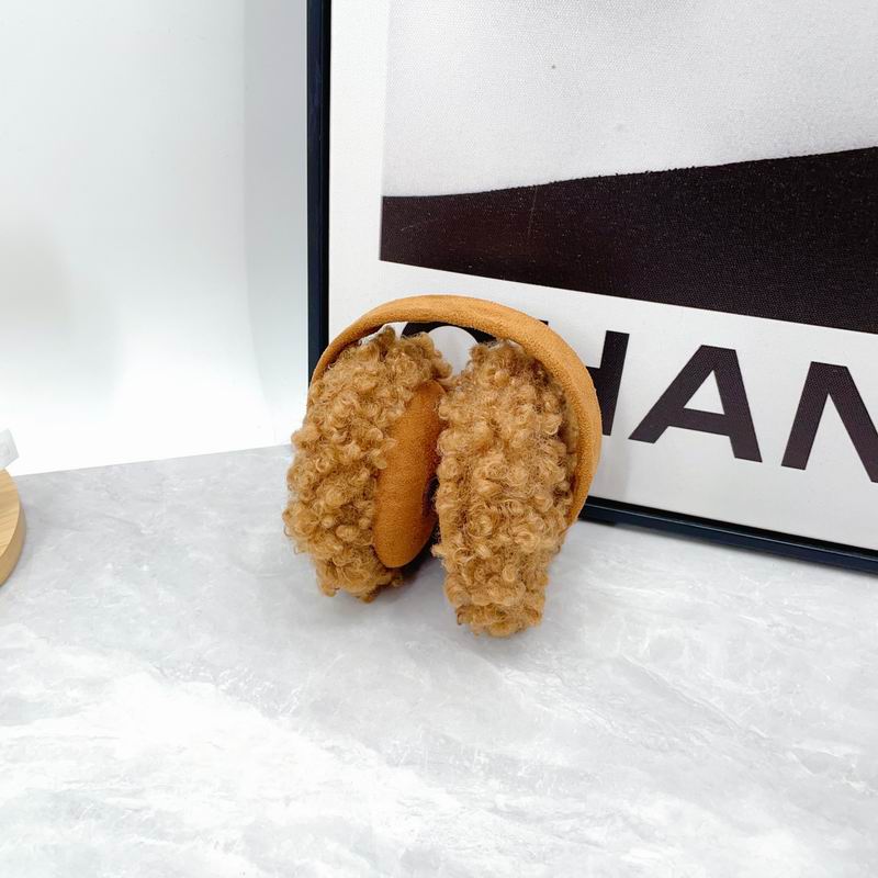 Miumiu Earmuff dx (11)