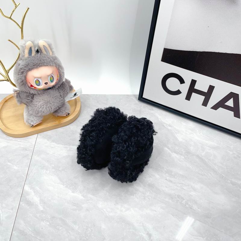 Miumiu Earmuff dx (21)