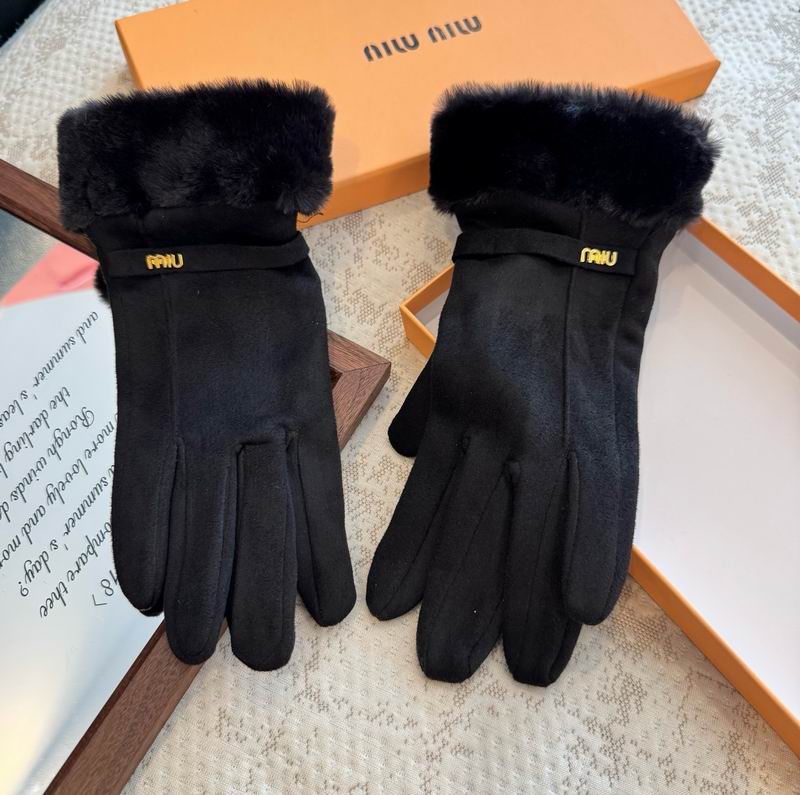 Miumiu Gloves 55 (21)