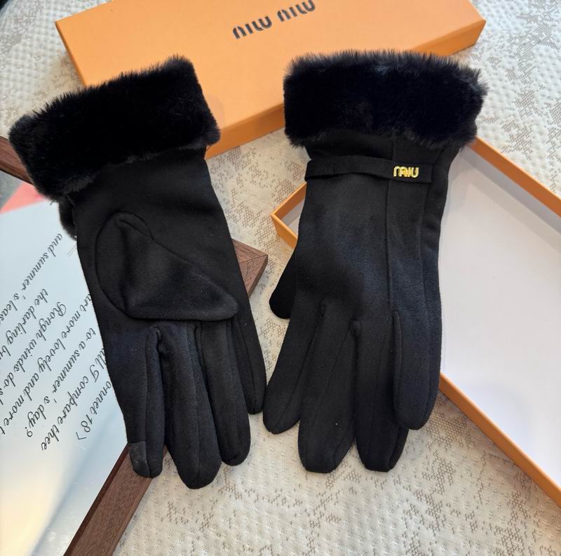 Miumiu Gloves 55 (22)