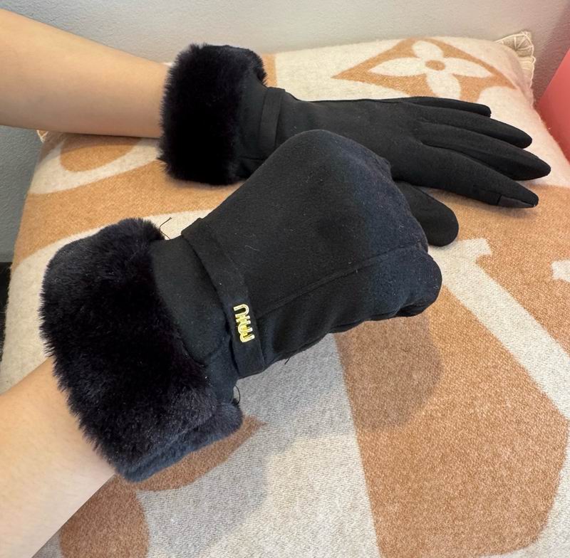 Miumiu Gloves 55 (26)