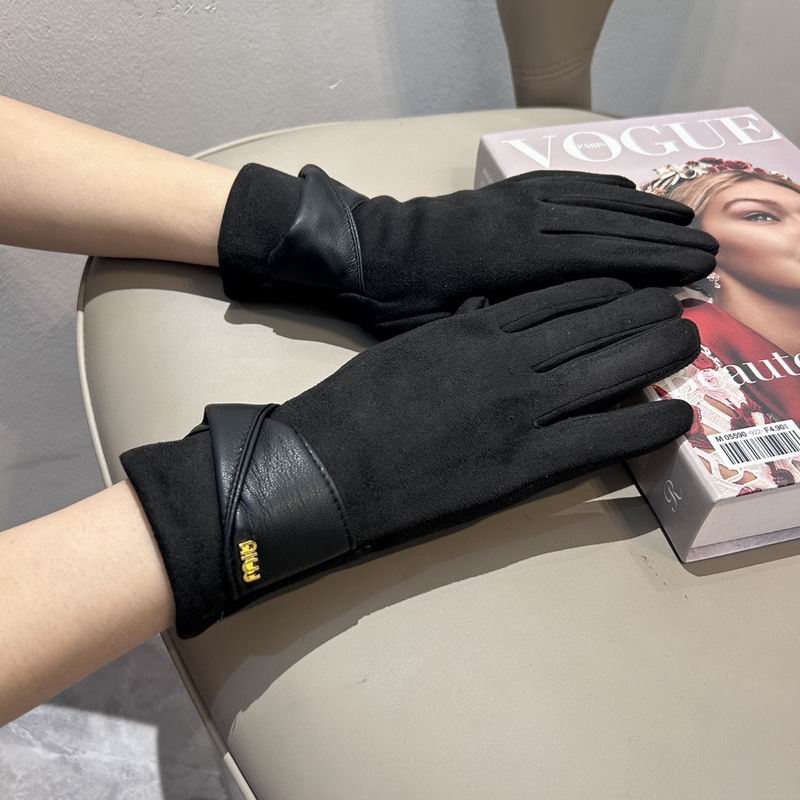 Miumiu Gloves 56 (10)