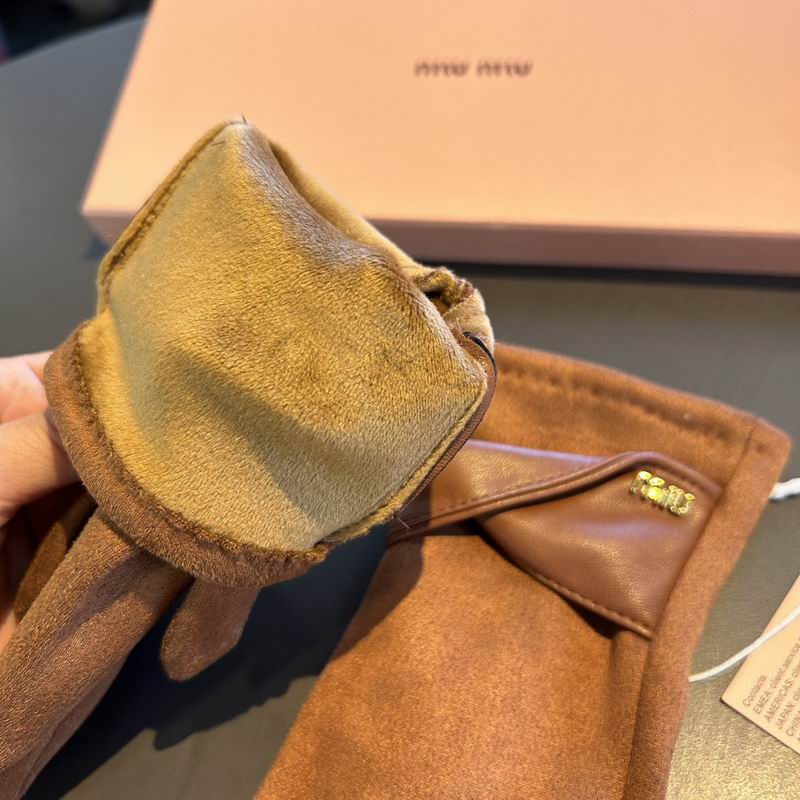 Miumiu Gloves 56 (11)