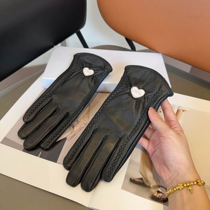Miumiu Gloves hm (37)