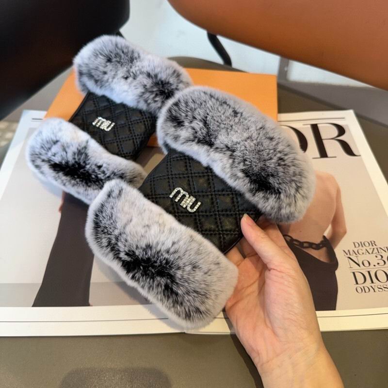 Miumiu Gloves hm (46)