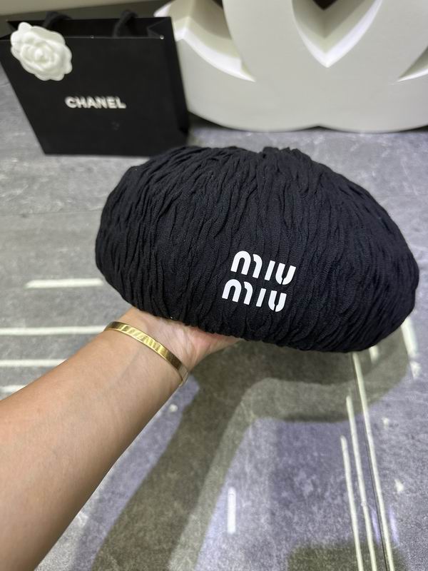 Miumiu beret dx (177)