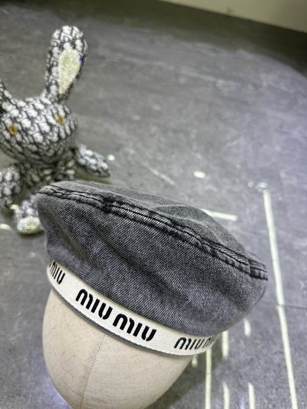 Miumiu beret dx (202)