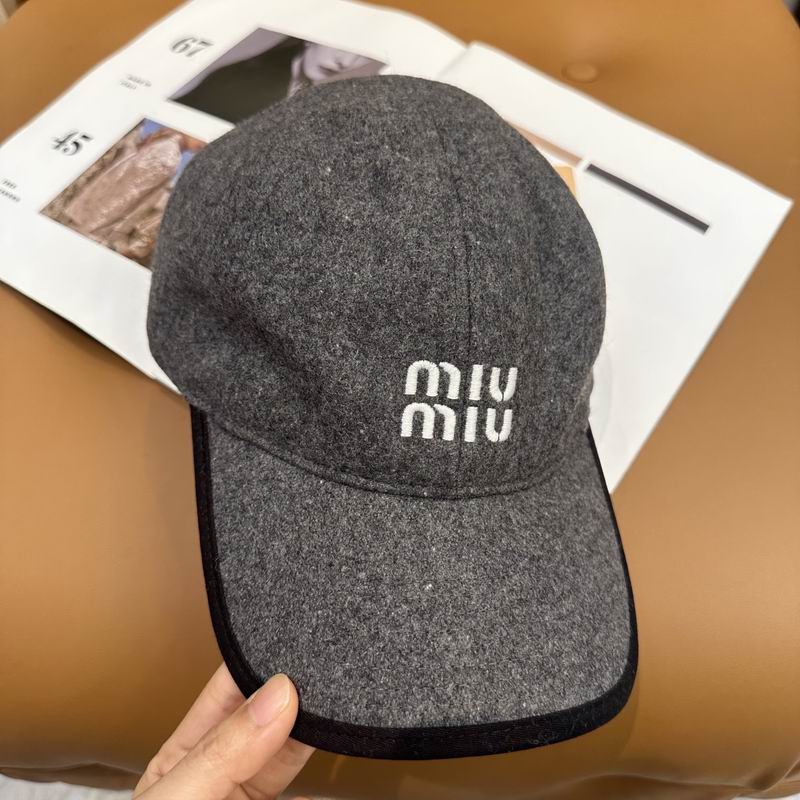 Miumiu cap dx (390)