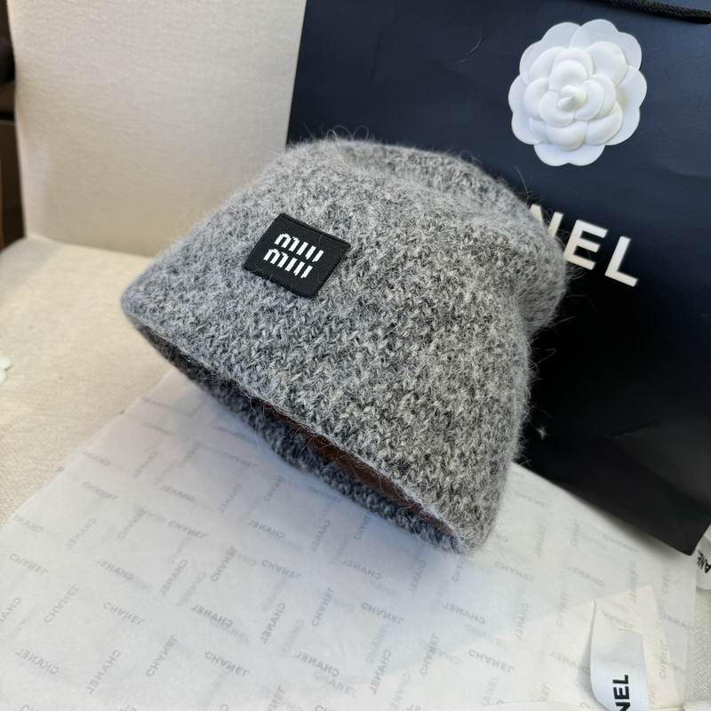 Miumiu hat (602)