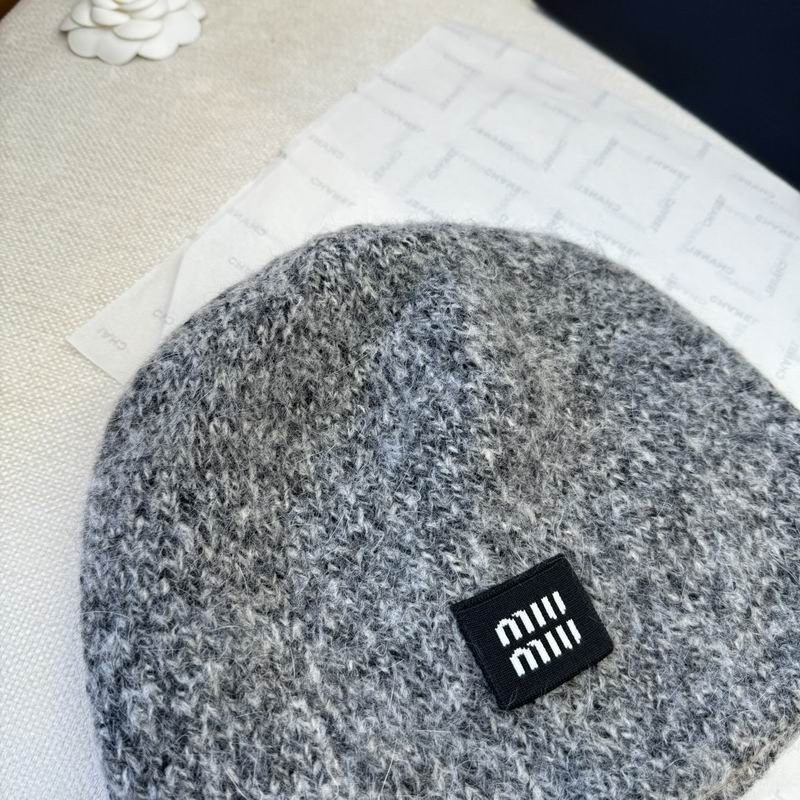 Miumiu hat (605)