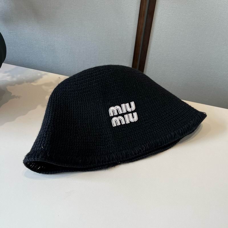 Miumiu hat (642)