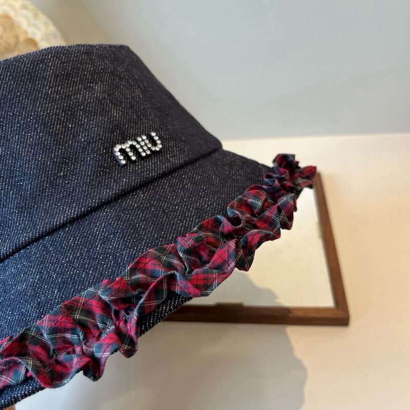 Miumiu hat (983)