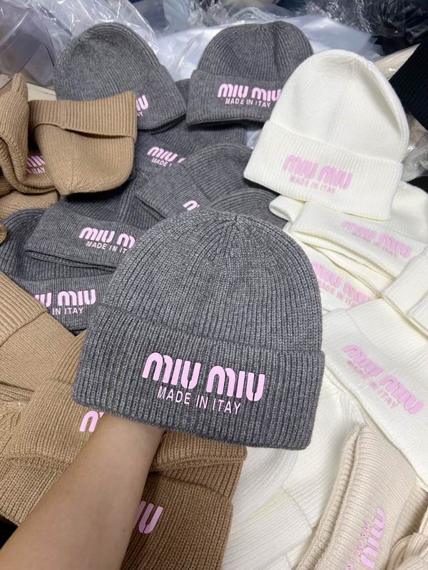 Miumiu hat dx (169)