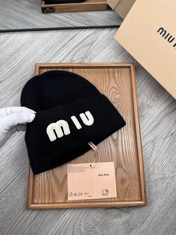 Miumiu hat dx (346)