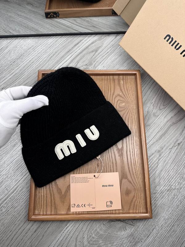 Miumiu hat dx (347)