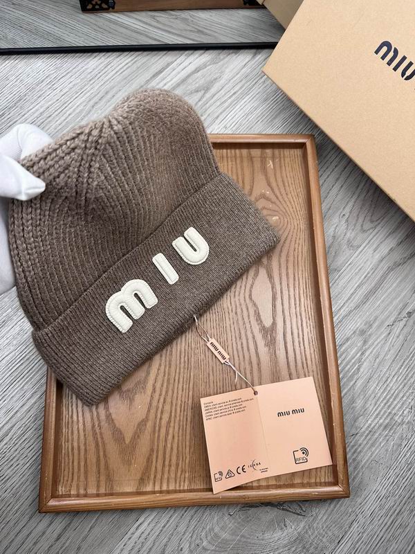 Miumiu hat dx (356)