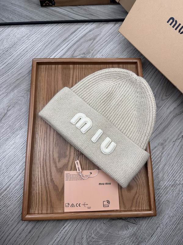 Miumiu hat dx (367)