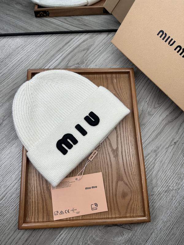 Miumiu hat dx (375)